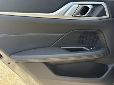2024 BMW i4 — photo 10